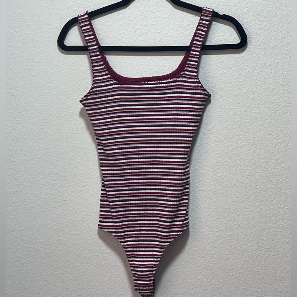 Hollister Red Pink White Striped Bodysuit Size Small